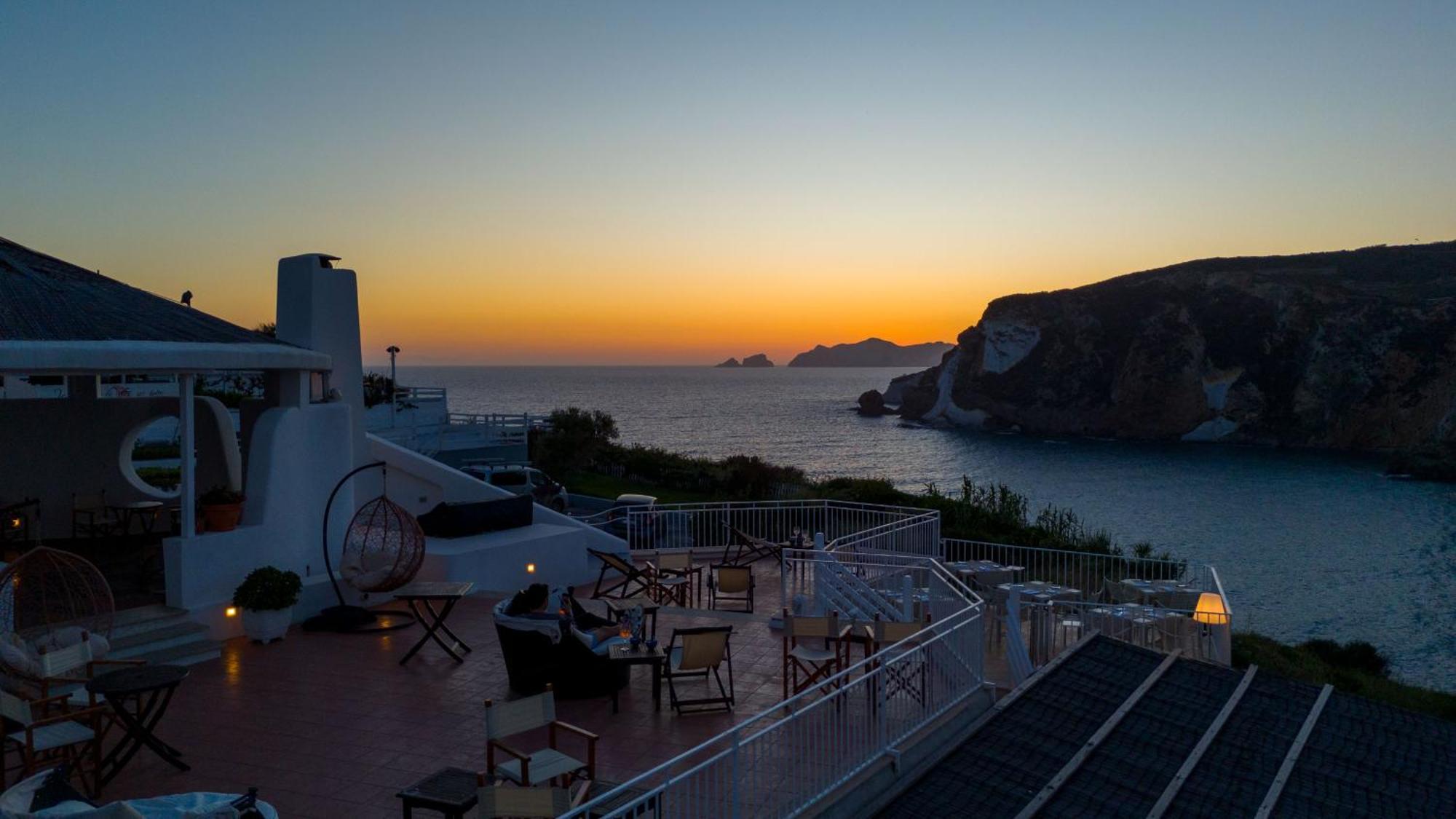 Hotel Chiaia Di Luna Ponza Exterior photo